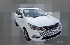 长安逸动插混本谍照 百公里油耗仅1.6L