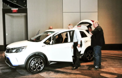 中国车厂康迪在美国推出两款纯电车