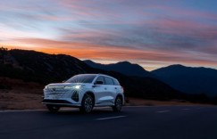 销量97687辆！长安CS75系列持续霸榜第一的秘诀是什么？