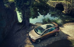 纯电动+全面互联+高度自动驾驶，宝马许下三年之约