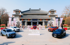 哈弗H6国潮版：美在外形秀于安全