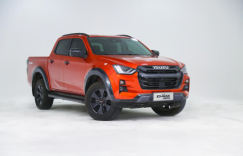 静态体验五十铃D-MAX V-CROSS实车，智能时尚满级！