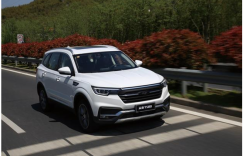 众泰T500，高性价比，超智能SUV!