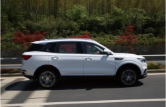 紧凑型SUV众泰T500 家庭代步首选