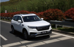 众泰T500推荐 母亲节最佳礼物