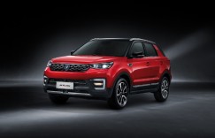 眼瞅着中元节将到，长安新CS55让你晚上出门也不用怕