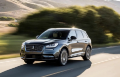 豪华紧凑SUV之战：林肯冒险家能挑战宝马X1？