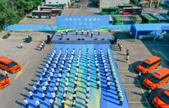 人民五菱助力“共富微巴”，台州公交首批交车仪式圆满举行