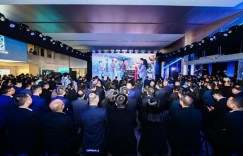 城市网红新地标 全球首家iCAR Space重庆正式开业