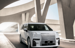 “自在，豪华自得”，ZEEKR 009开启豪华MPV设计新时代，将于11月1日正式上市！