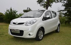 售4.68-4.98万元 长安奔奔mini-e上市