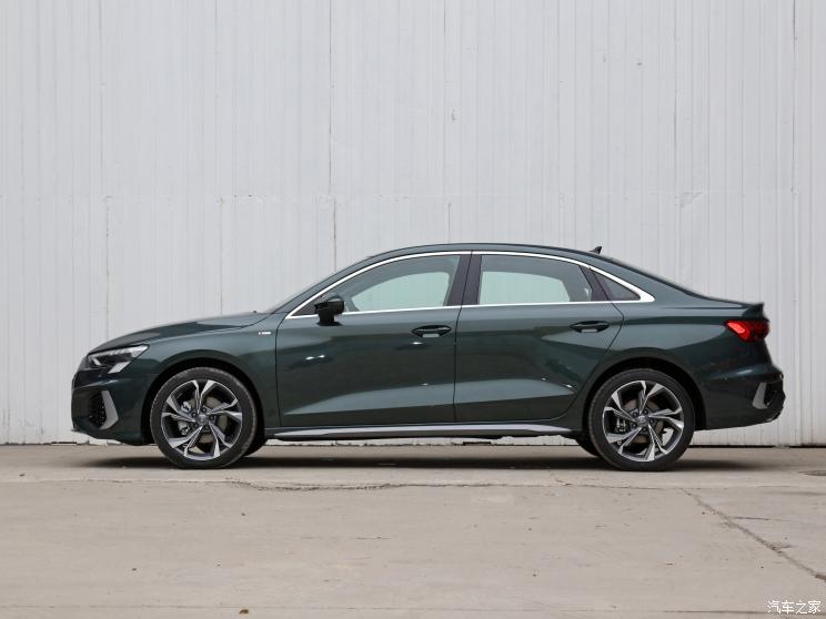 一汽-大众奥迪 奥迪A3 2021款 A3L Limousine 35 TFSI 豪华运动型 一汽-大众奥迪 奥迪A3 2021款 A3L Limousine 35 TFSI 豪华运动型