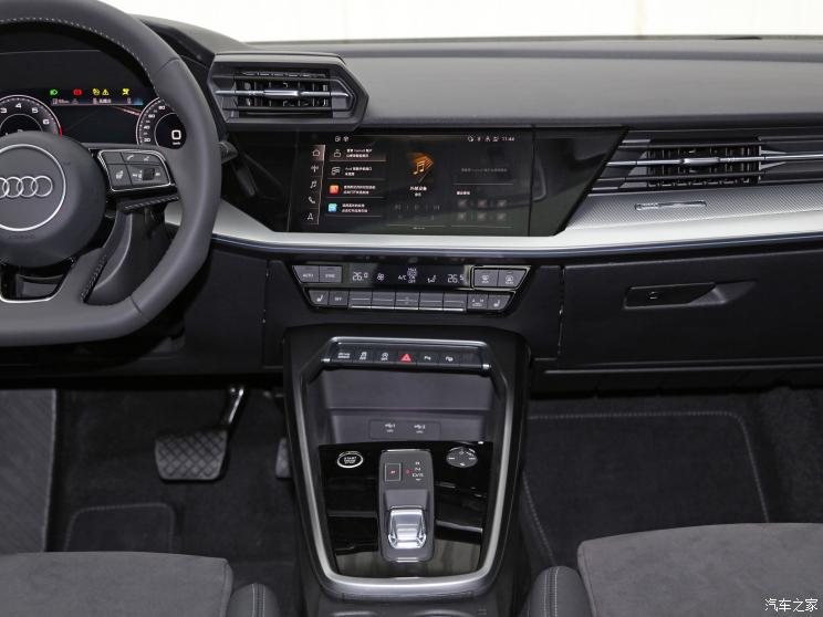 一汽-大众奥迪 奥迪A3 2021款 A3L Limousine 35 TFSI 豪华运动型 一汽-大众奥迪 奥迪A3 2021款 A3L Limousine 35 TFSI 豪华运动型