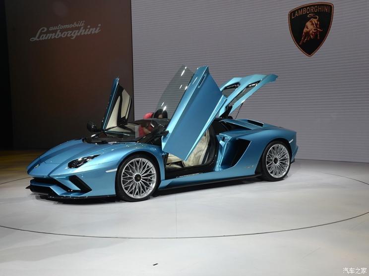 兰博基尼 Aventador 2018款 Aventador S Roadster 兰博基尼 Aventador 2018款 Aventador S Roadster