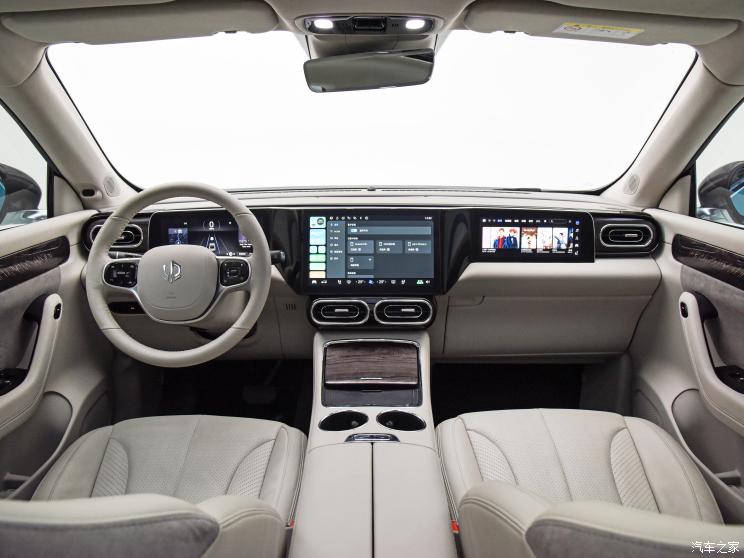 零跑汽车 零跑C11 2021款 性能版 零跑汽车 零跑C11 2021款 性能版