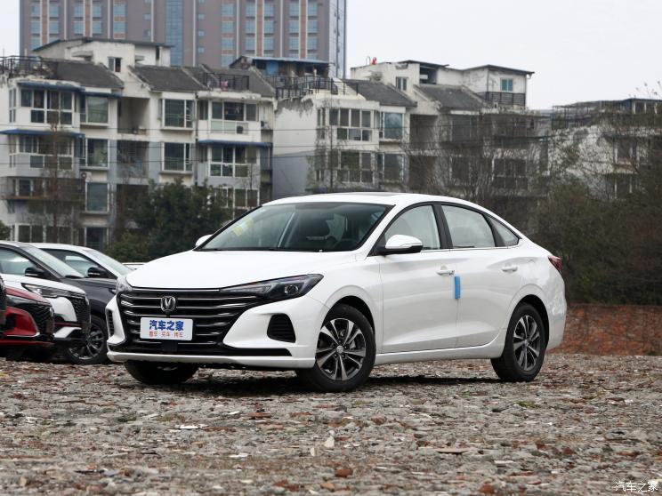 长安汽车 逸动 2021款 PLUS 1.6L GDI CVT豪华型 长安汽车 逸动 2021款 PLUS 1.6L GDI CVT豪华型