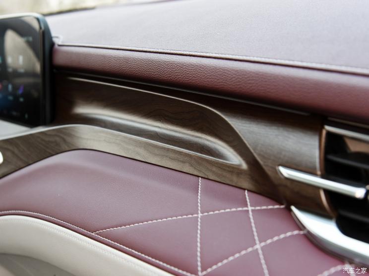 江铃福特 领裕 2021款 EcoBoost 225 尊领型Plus 江铃福特 领裕 2021款 EcoBoost 225 尊领型Plus