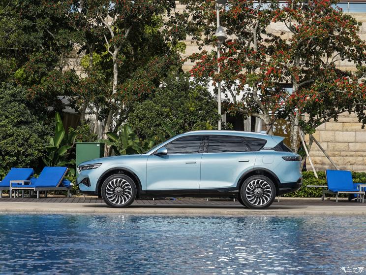 岚图汽车 岚图FREE 2021款 增程版 岚图汽车 岚图FREE 2021款 增程版