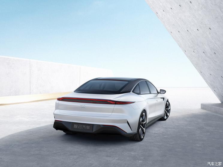 智己汽车 智能纯电轿车 2021款 基本型 智己汽车 智能纯电轿车 2021款 基本型