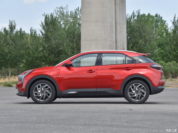 合众汽车 哪吒U 2020款 520 U享 合众汽车 哪吒U 2020款 520 U享