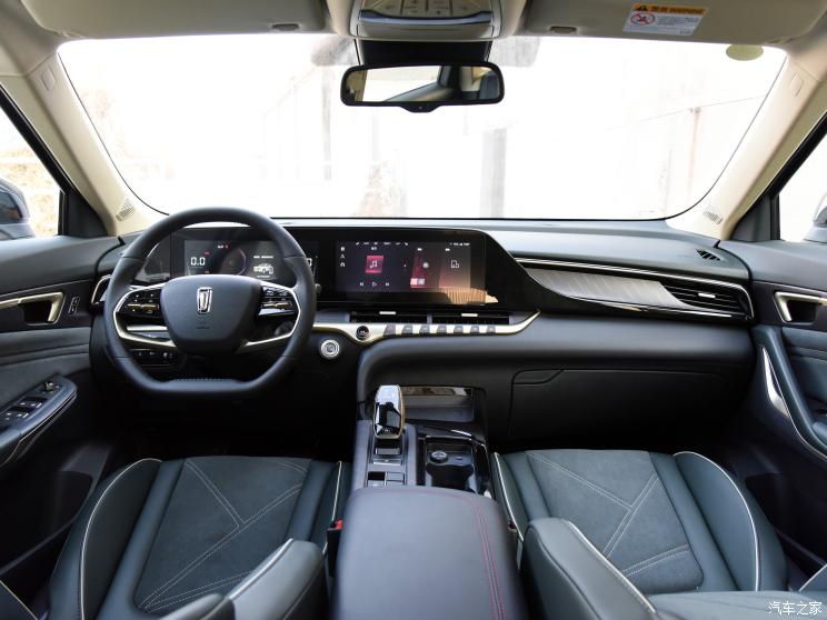 一汽奔腾 奔腾T55 2021款 1.5T 自动乐活・尊享版 一汽奔腾 奔腾T55 2021款 1.5T 自动乐活・尊享版