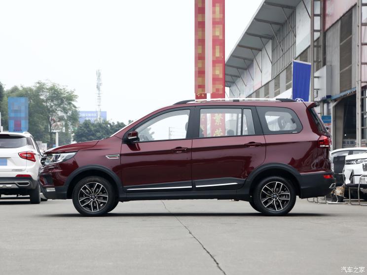 SWM斯威汽车 SWM斯威X3 2020款 1.5L 手动超值型 7座 SWM斯威汽车 SWM斯威X3 2020款 1.5L 手动超值型 7座