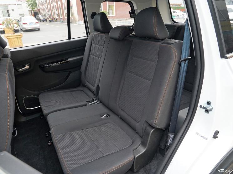 SWM斯威汽车 SWM斯威X3 2020款 1.5L 手动超值型 7座 SWM斯威汽车 SWM斯威X3 2020款 1.5L 手动超值型 7座