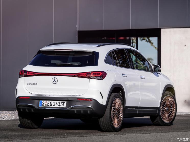 梅赛德斯-EQ 奔驰EQA 2021款 EQA 250 AMG Line Edition 1 欧洲版 梅赛德斯-EQ 奔驰EQA 2021款 EQA 250 AMG Line Edition 1 欧洲版