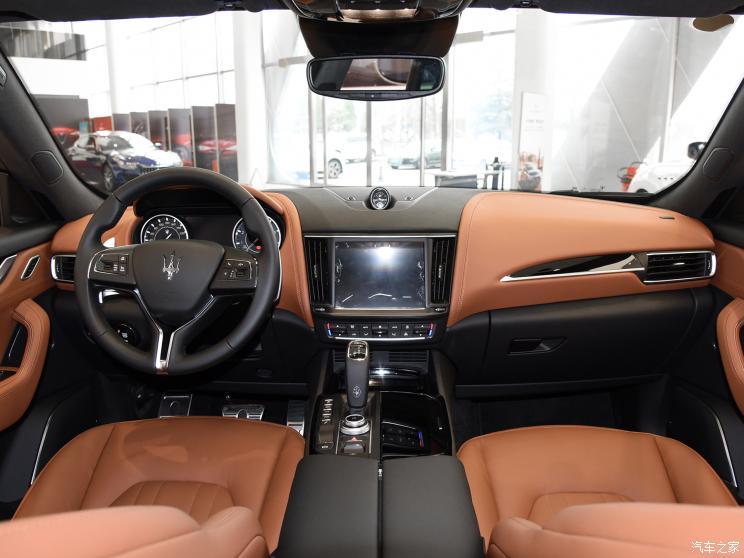 玛莎拉蒂 Levante 2021款 3.0T 豪华版 玛莎拉蒂 Levante 2021款 3.0T 豪华版