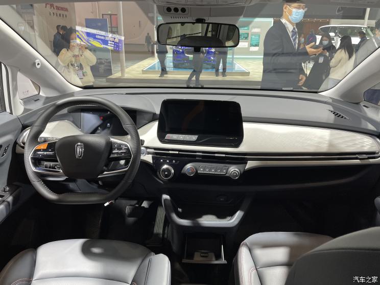 一汽奔腾 奔腾NAT 2021款 基本型 一汽奔腾 奔腾NAT 2021款 基本型