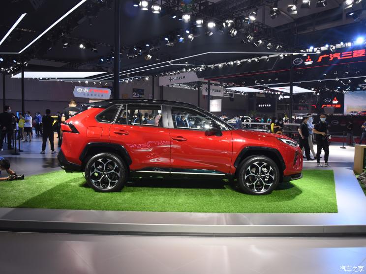 广汽丰田 威兰达新能源 2021款 高性能版 广汽丰田 威兰达新能源 2021款 高性能版