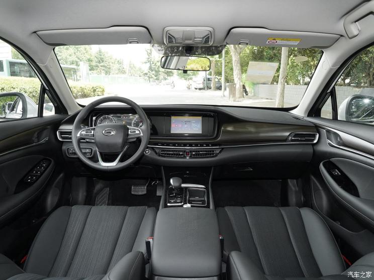 广汽乘用车 传祺GA6 2019款 270T 自动精英版 广汽乘用车 传祺GA6 2019款 270T 自动精英版