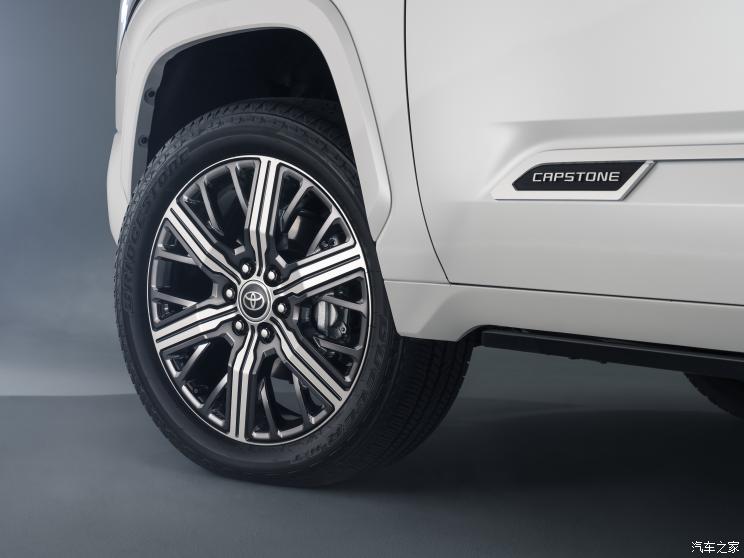 丰田(进口) 坦途 2022款 Capstone CrewMax 丰田(进口) 坦途 2022款 Capstone CrewMax