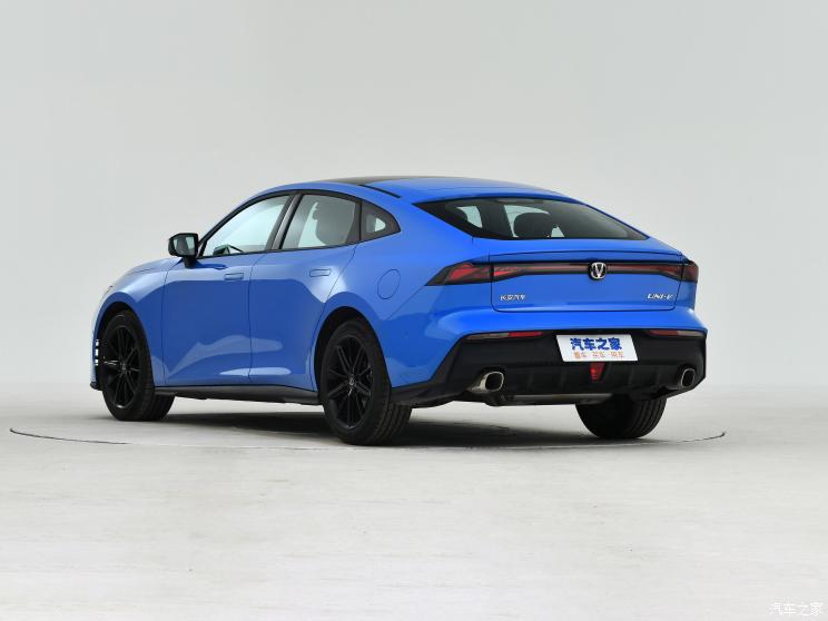 长安汽车 长安UNI-V 2022款 1.5T 基本型