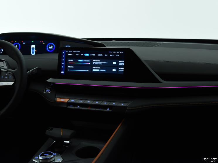 长安汽车 长安UNI-V 2022款 1.5T 基本型