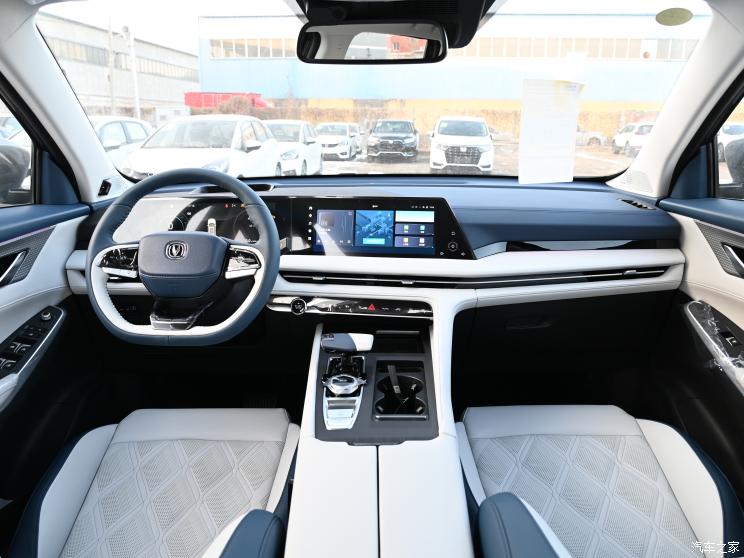 长安汽车 长安CS75 PLUS 2022款 第二代 2.0T 自动旗舰型