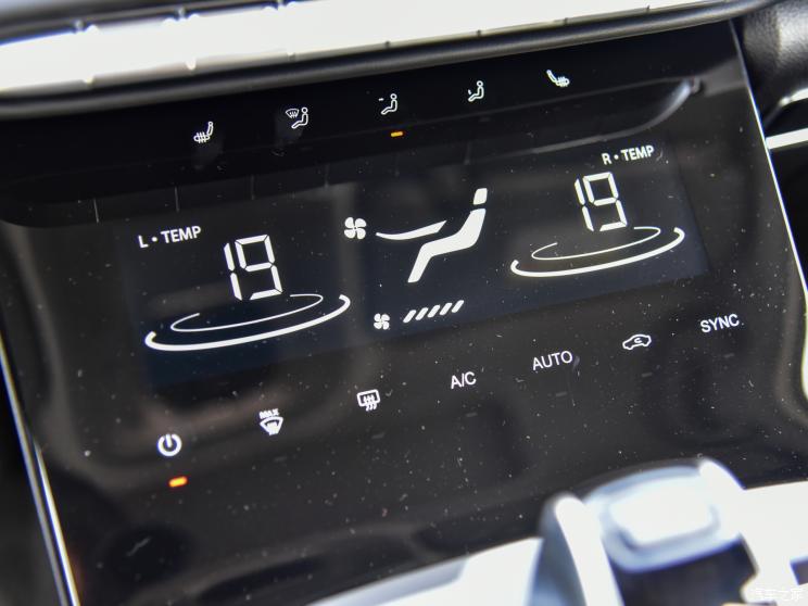 奇瑞汽车 瑞虎8 PLUS鲲鹏e+ 2022款 PHEV 1.5T风范e+ 奇瑞汽车 瑞虎8 PLUS鲲鹏e+ 2022款 PHEV 1.5T风范e+