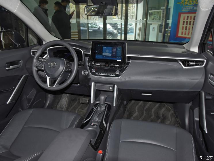 一汽丰田 卡罗拉锐放 2022款 2.0L 旗舰版 一汽丰田 卡罗拉锐放 2022款 2.0L 旗舰版