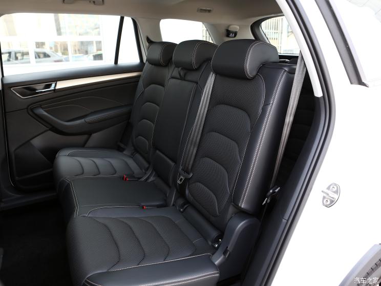 上汽大众斯柯达 柯迪亚克 2022款 TSI330 7座两驱豪华版 上汽大众斯柯达 柯迪亚克 2022款 TSI330 7座两驱豪华版