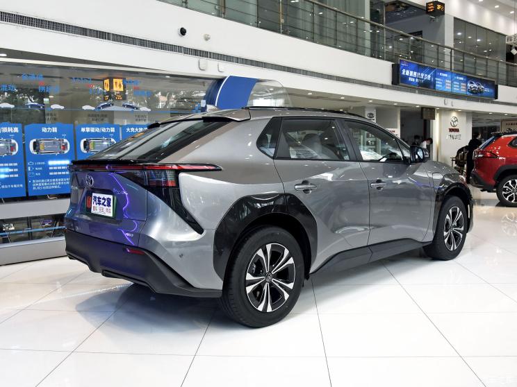 广汽丰田 广汽丰田bZ4X 2022款 基本型 广汽丰田 广汽丰田bZ4X 2022款 基本型