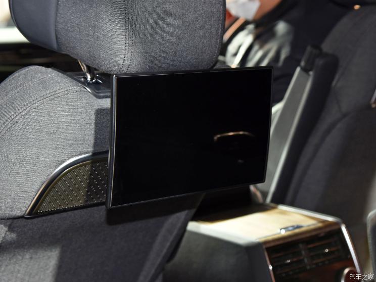 路虎(进口) 揽胜 2022款 3.0 L6 400PS 典范加长版 路虎(进口) 揽胜 2022款 3.0 L6 400PS 典范加长版