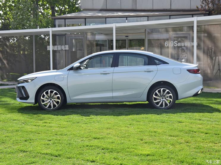 吉利汽车 帝豪L 雷神Hi・X 2022款 基本型 吉利汽车 帝豪L 雷神Hi・X 2022款 基本型