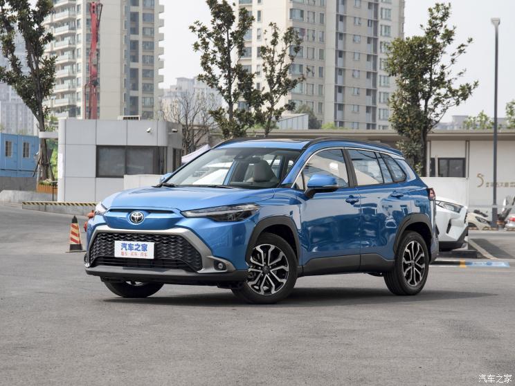 广汽丰田 锋兰达 2022款 2.0L CVT尊贵版 广汽丰田 锋兰达 2022款 2.0L CVT尊贵版