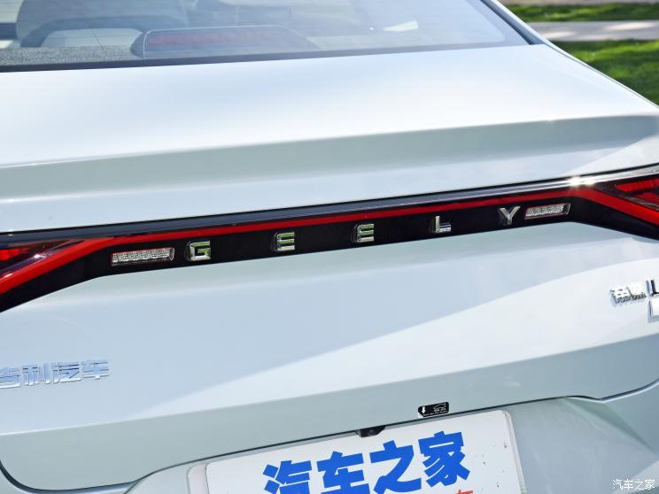 吉利汽车 帝豪L 雷神Hi・X 2022款 基本型 吉利汽车 帝豪L 雷神Hi・X 2022款 基本型