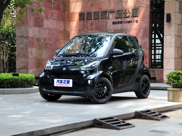 smart(进口) smart fortwo 2011款 1.0 MHD 科比特别版 smart(进口) smart fortwo 2011款 1.0 MHD 科比特别版
