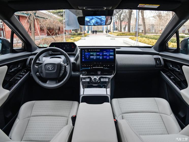 一汽丰田 一汽丰田bZ4X 2022款 中配版 一汽丰田 一汽丰田bZ4X 2022款 中配版