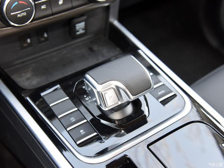 江西五十铃 mu-X牧游侠 2022款 2.0T 汽油基本型 江西五十铃 mu-X牧游侠 2022款 2.0T 汽油基本型