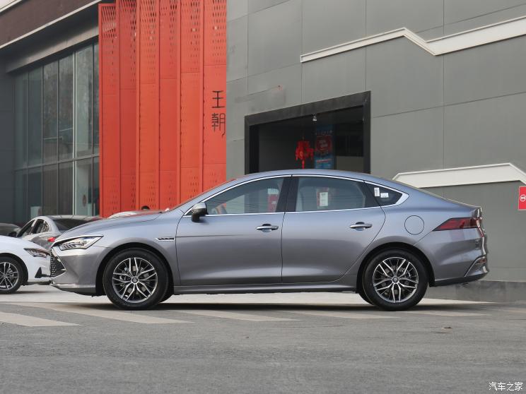 比亚迪 秦PLUS 2021款 DM-i 55KM 旗舰型 比亚迪 秦PLUS 2021款 DM-i 55KM 旗舰型