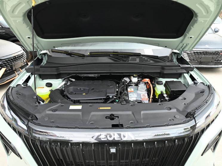 东风乘用车 皓极 2022款 马赫双擎 1.5T MHD 敢梦版