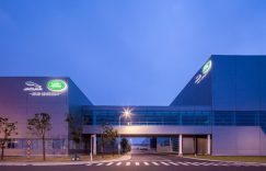 提升产品质量，奇瑞捷豹路虎有多拼？-图1